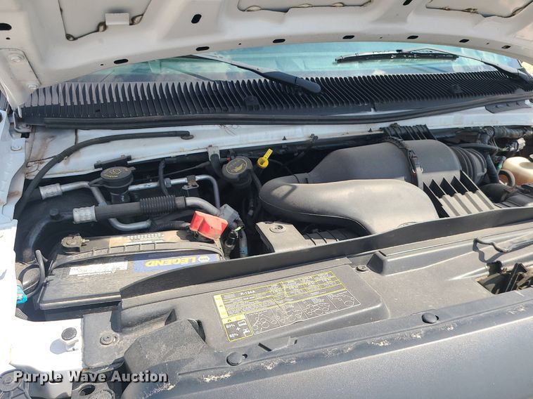 image for item MJ9333 2017 Ford E350 Super Duty  box truck