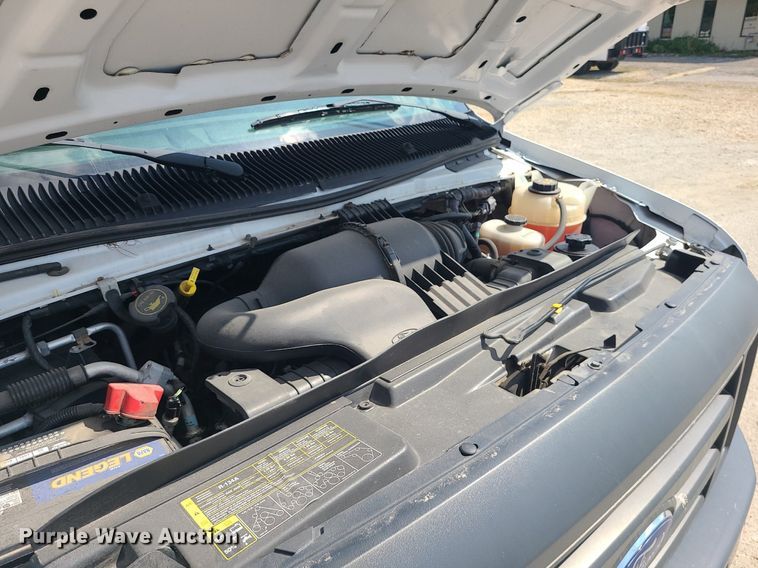 image for item MJ9333 2017 Ford E350 Super Duty  box truck