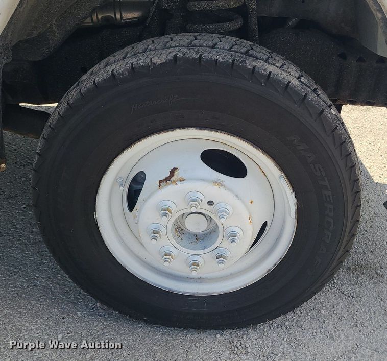 image for item MJ9333 2017 Ford E350 Super Duty  box truck