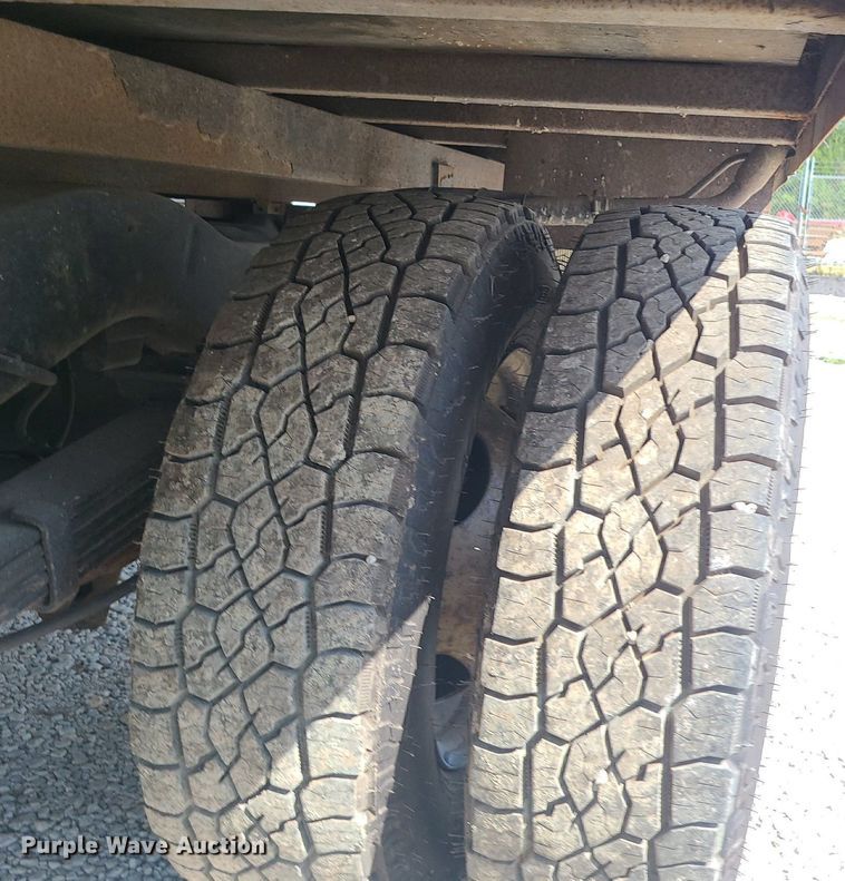 image for item MJ9333 2017 Ford E350 Super Duty  box truck