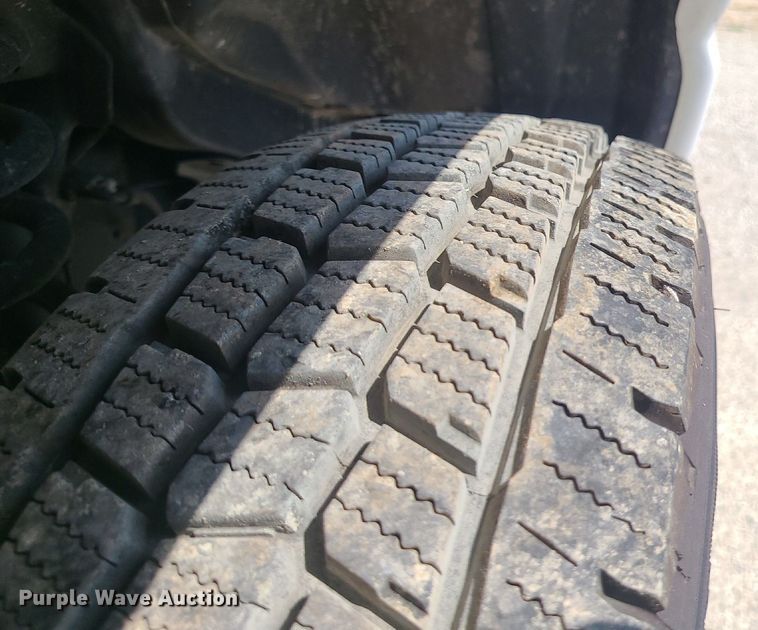 image for item MJ9333 2017 Ford E350 Super Duty  box truck