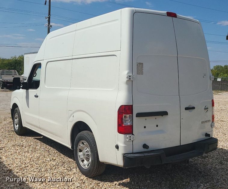 image for item MJ9334 2018 Nissan NV2500  van