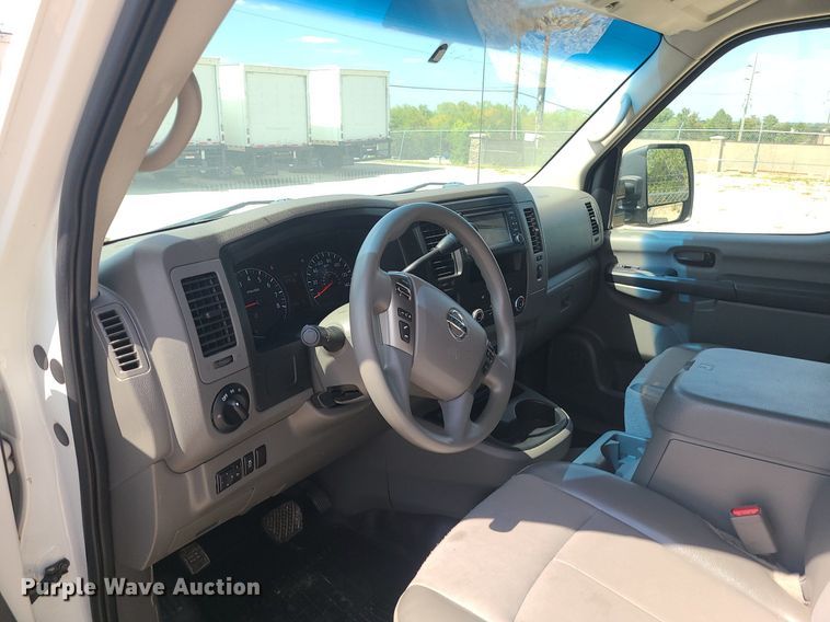 image for item MJ9334 2018 Nissan NV2500  van