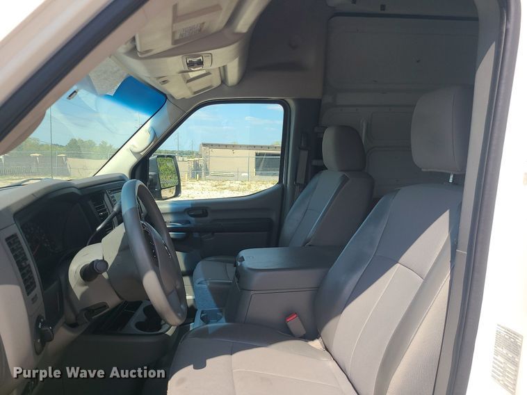 image for item MJ9334 2018 Nissan NV2500  van