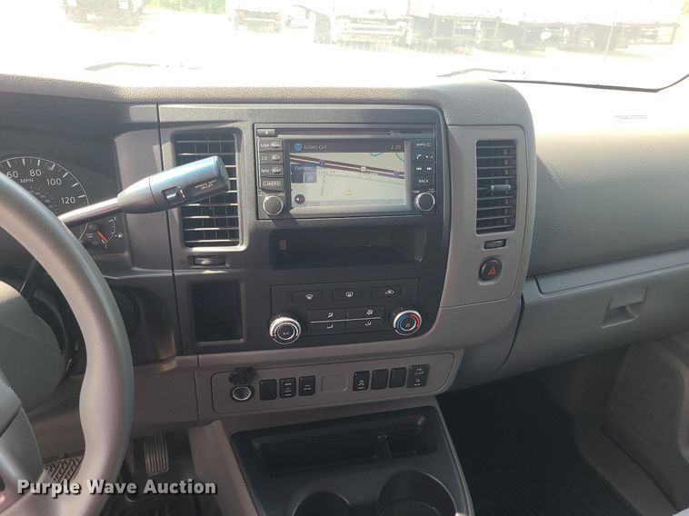 image for item MJ9334 2018 Nissan NV2500  van