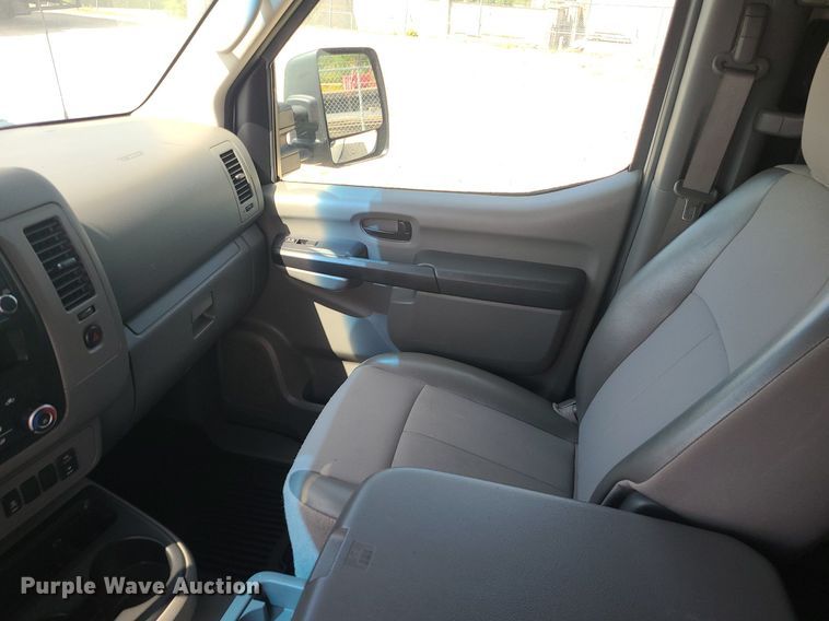 image for item MJ9334 2018 Nissan NV2500  van