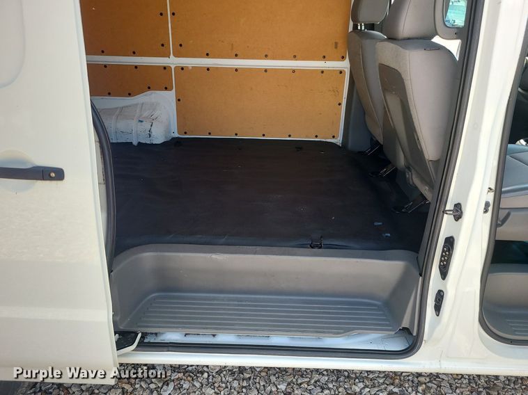 image for item MJ9334 2018 Nissan NV2500  van
