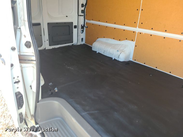 image for item MJ9334 2018 Nissan NV2500  van