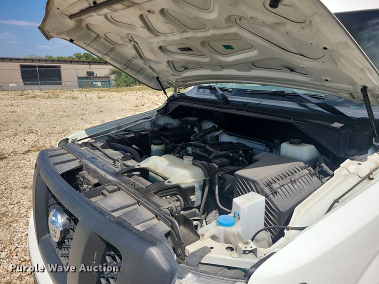 image for item MJ9334 2018 Nissan NV2500  van