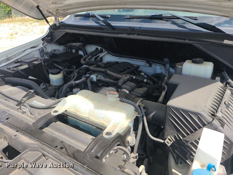 image for item MJ9334 2018 Nissan NV2500  van