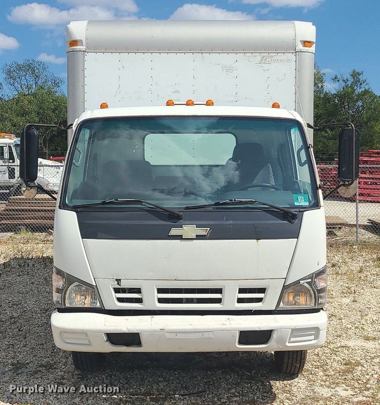 image for item MJ9335 2007 Chevrolet  W4500 box truck