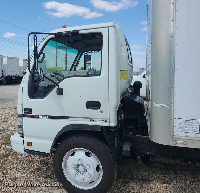image for item MJ9335 2007 Chevrolet  W4500 box truck
