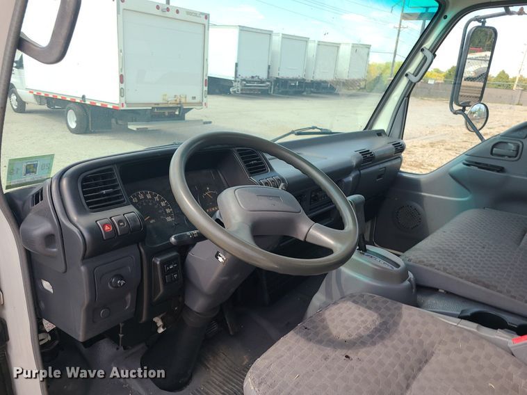 image for item MJ9335 2007 Chevrolet  W4500 box truck