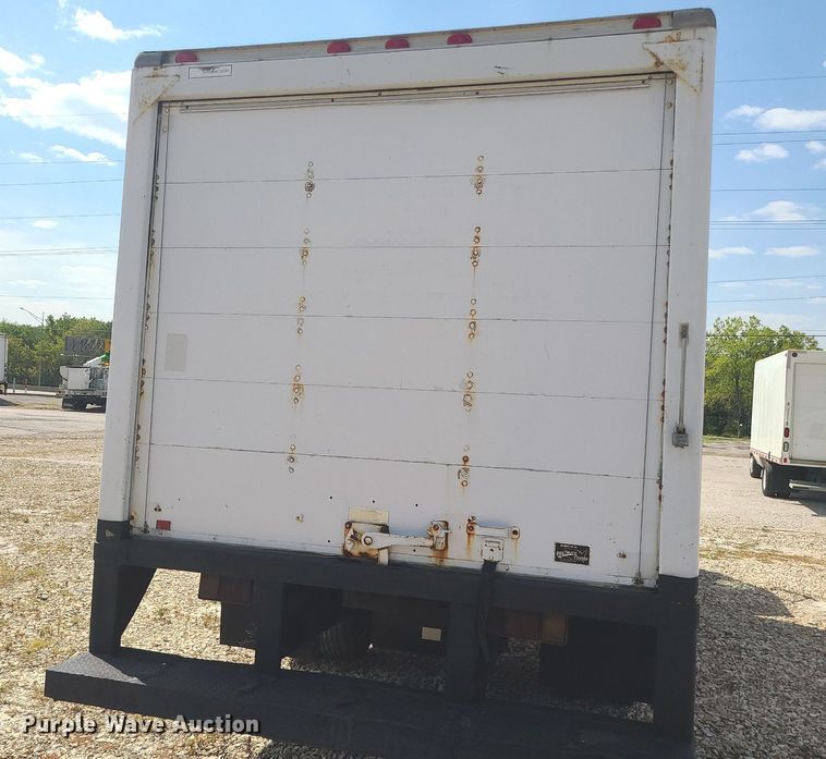 image for item MJ9335 2007 Chevrolet  W4500 box truck