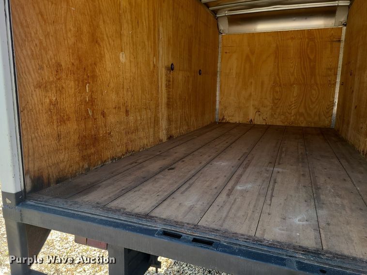 image for item MJ9335 2007 Chevrolet  W4500 box truck