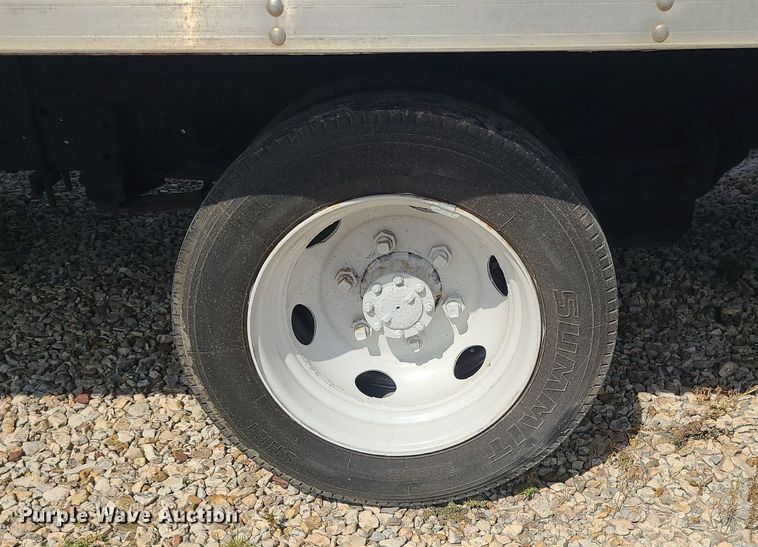 image for item MJ9335 2007 Chevrolet  W4500 box truck