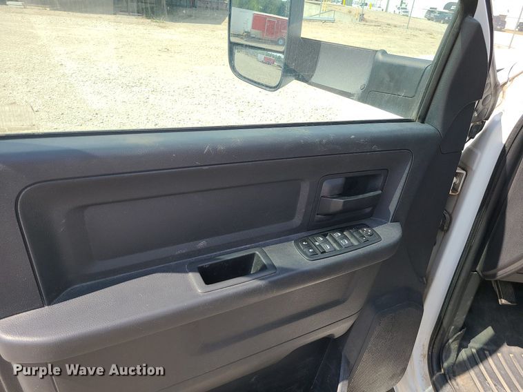 image for item MJ9337 2012 Dodge Ram 2500  Crew Cab pickup truck