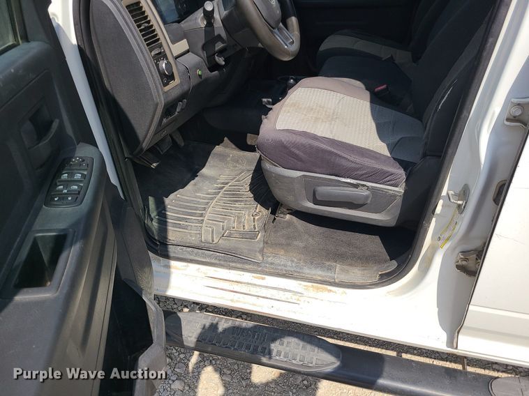 image for item MJ9337 2012 Dodge Ram 2500  Crew Cab pickup truck