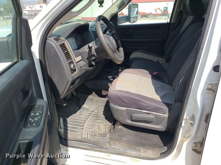 image for item MJ9337 2012 Dodge Ram 2500  Crew Cab pickup truck