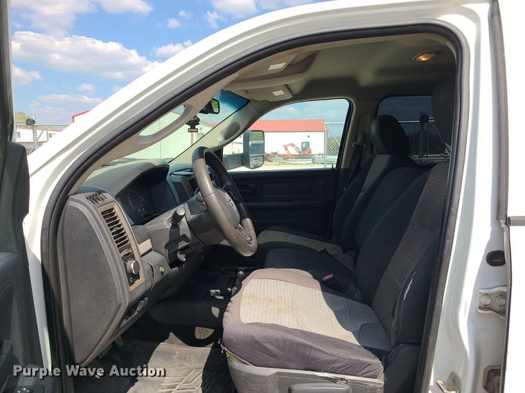 image for item MJ9337 2012 Dodge Ram 2500  Crew Cab pickup truck