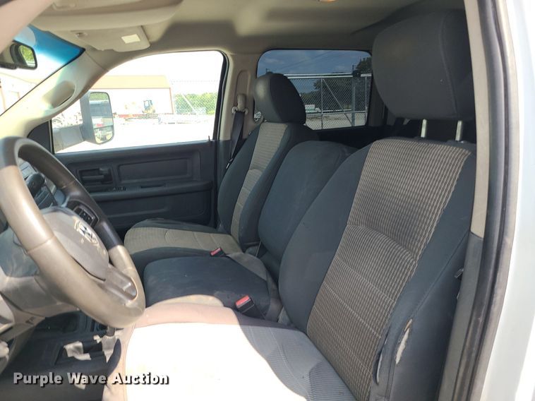 image for item MJ9337 2012 Dodge Ram 2500  Crew Cab pickup truck