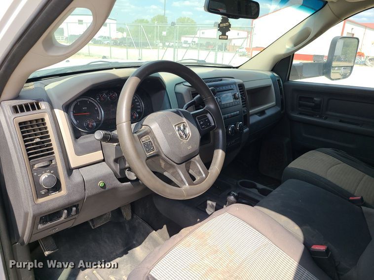 image for item MJ9337 2012 Dodge Ram 2500  Crew Cab pickup truck