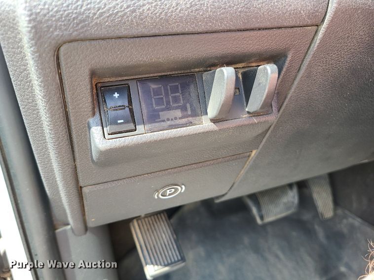 image for item MJ9337 2012 Dodge Ram 2500  Crew Cab pickup truck