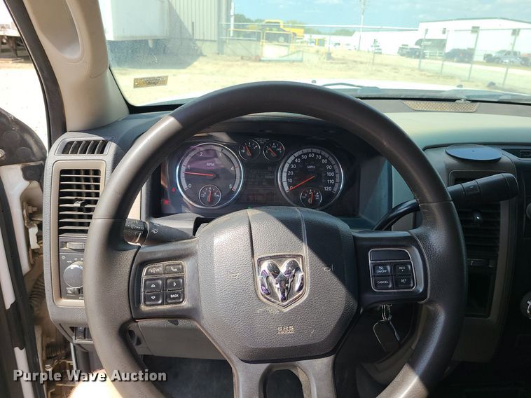 image for item MJ9337 2012 Dodge Ram 2500  Crew Cab pickup truck