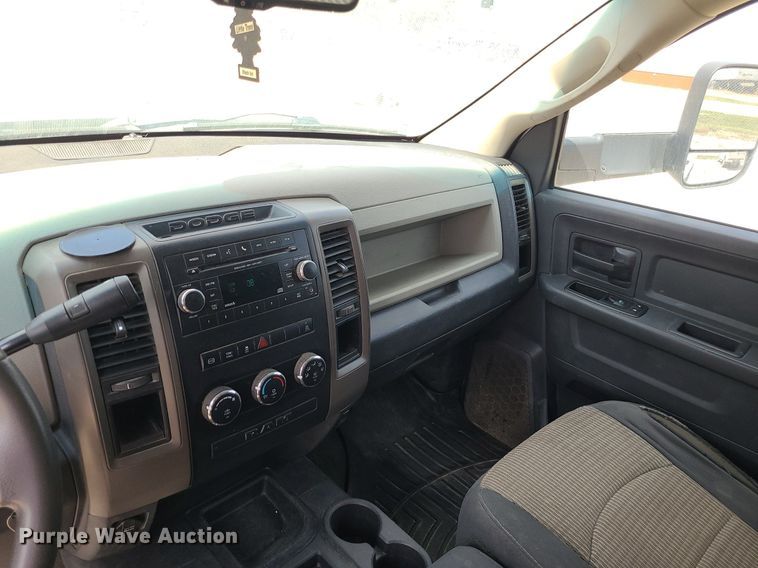 image for item MJ9337 2012 Dodge Ram 2500  Crew Cab pickup truck