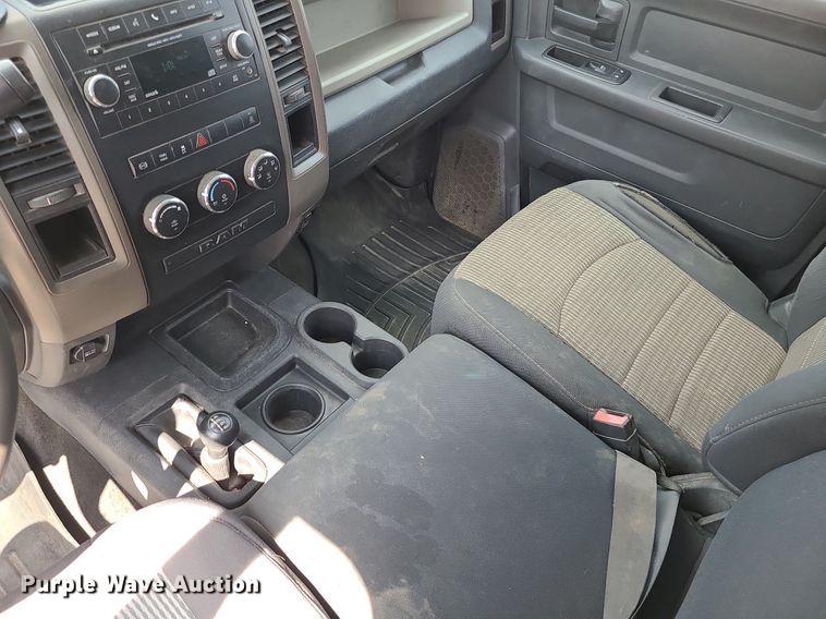 image for item MJ9337 2012 Dodge Ram 2500  Crew Cab pickup truck