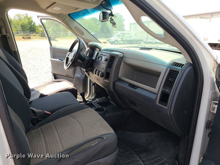 image for item MJ9337 2012 Dodge Ram 2500  Crew Cab pickup truck