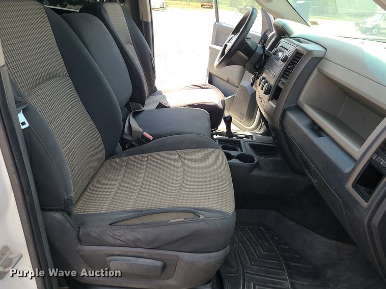 image for item MJ9337 2012 Dodge Ram 2500  Crew Cab pickup truck