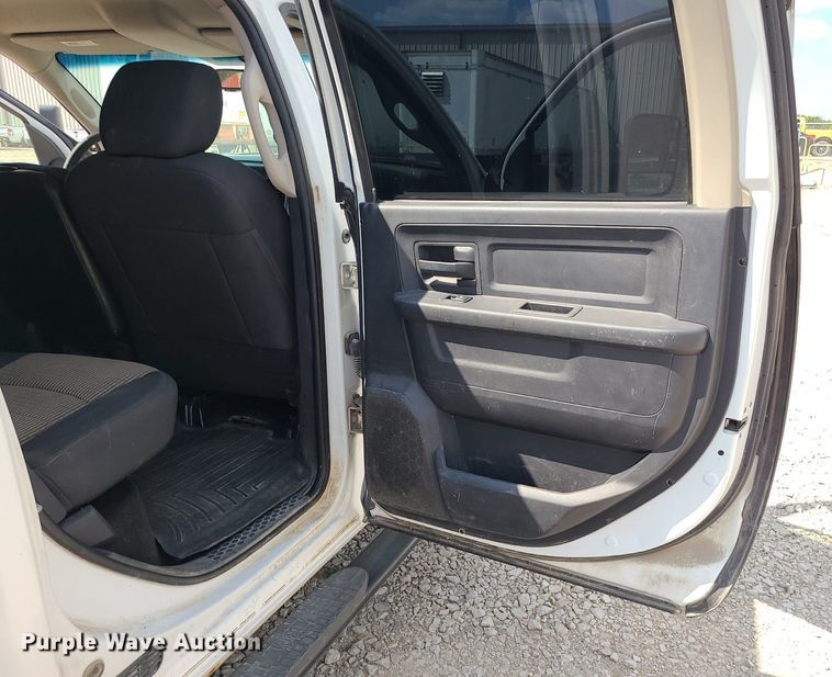 image for item MJ9337 2012 Dodge Ram 2500  Crew Cab pickup truck