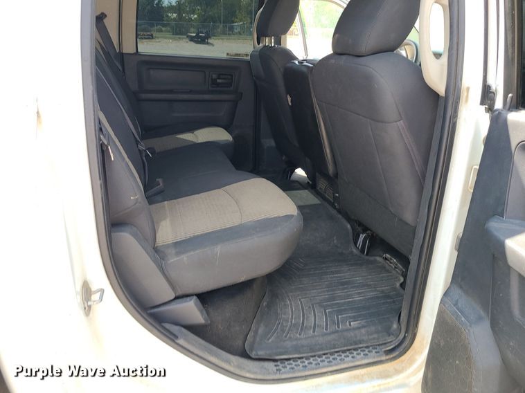 image for item MJ9337 2012 Dodge Ram 2500  Crew Cab pickup truck