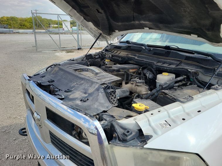 image for item MJ9337 2012 Dodge Ram 2500  Crew Cab pickup truck