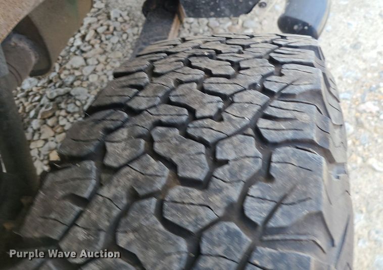 image for item MJ9337 2012 Dodge Ram 2500  Crew Cab pickup truck