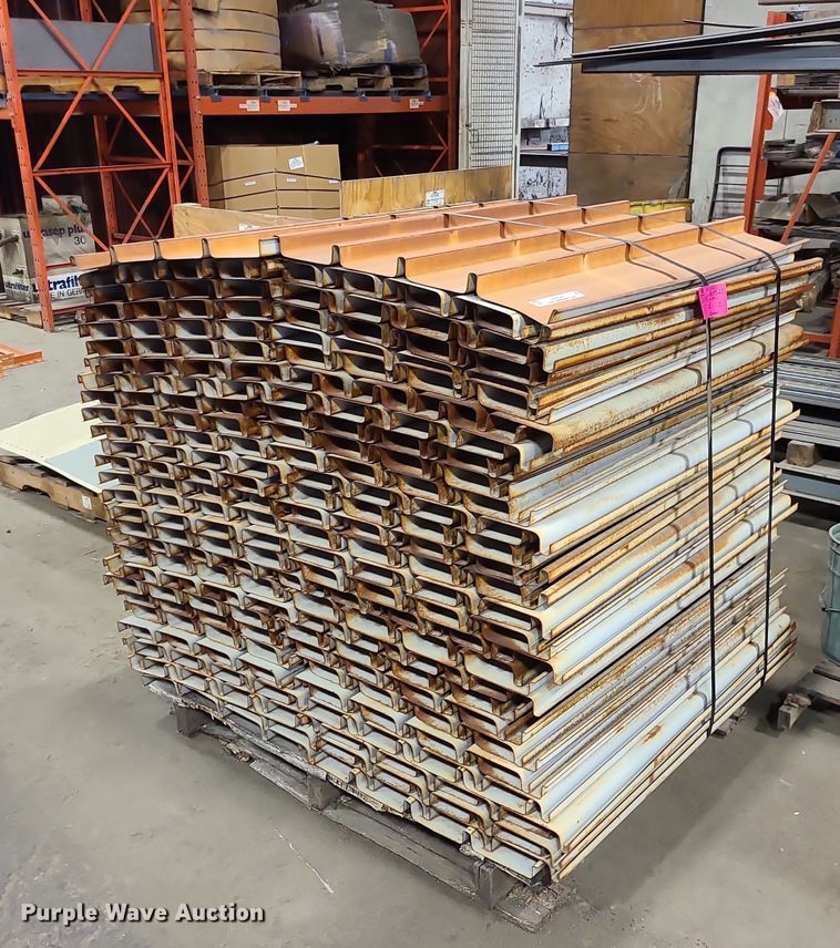 image for item MJ9349 Approximately 100 steel decking