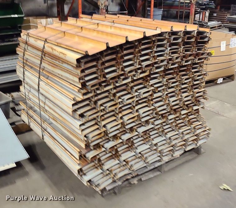 image for item MJ9349 Approximately 100 steel decking