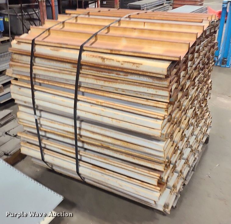 image for item MJ9349 Approximately 100 steel decking