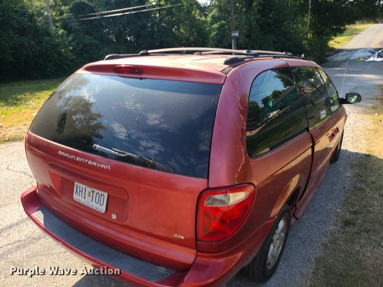 image for item MJ9351 2003 Dodge Grand Caravan EX  handicap accessible van