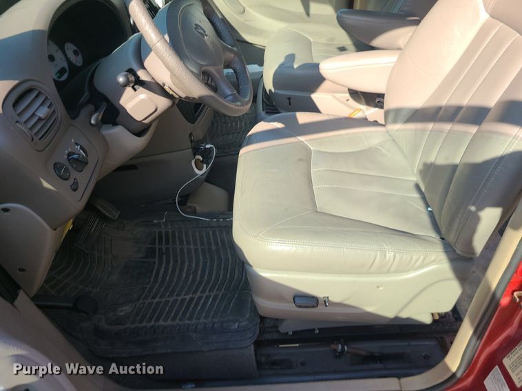 image for item MJ9351 2003 Dodge Grand Caravan EX  handicap accessible van