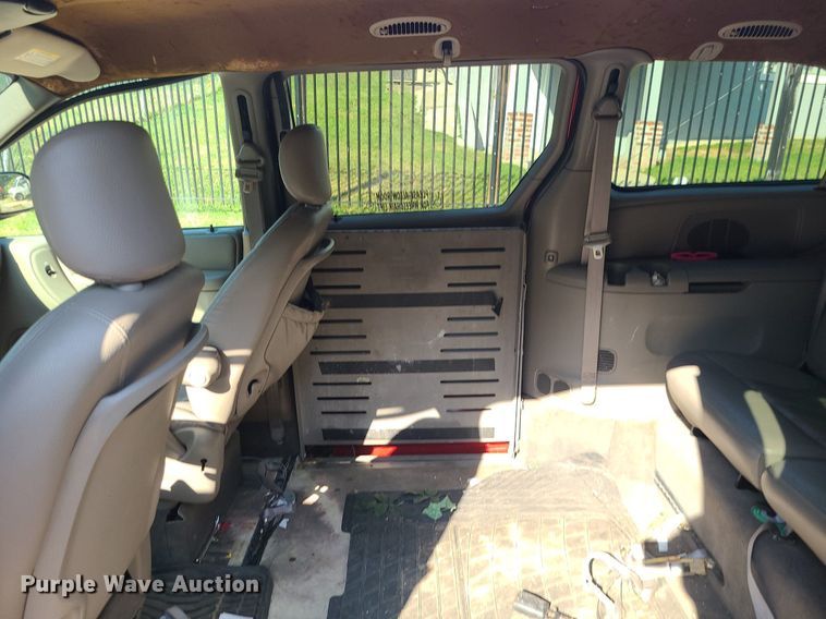 image for item MJ9351 2003 Dodge Grand Caravan EX  handicap accessible van