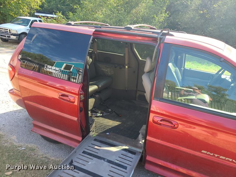 image for item MJ9351 2003 Dodge Grand Caravan EX  handicap accessible van