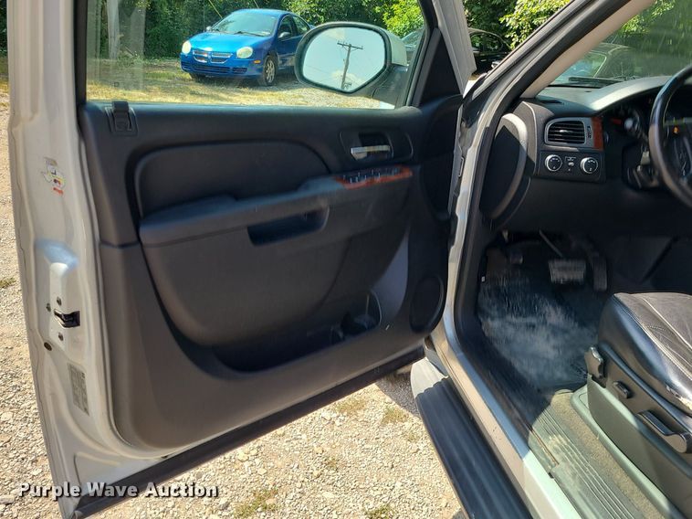 image for item MJ9354 2010 Chevrolet Tahoe  SUV