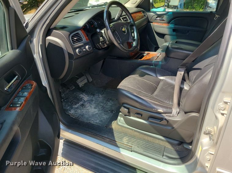 image for item MJ9354 2010 Chevrolet Tahoe  SUV