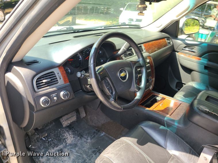 image for item MJ9354 2010 Chevrolet Tahoe  SUV