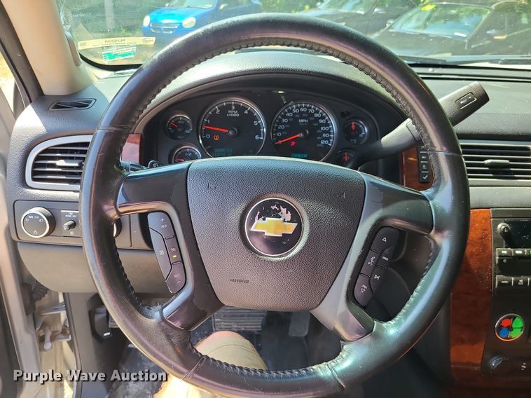 image for item MJ9354 2010 Chevrolet Tahoe  SUV