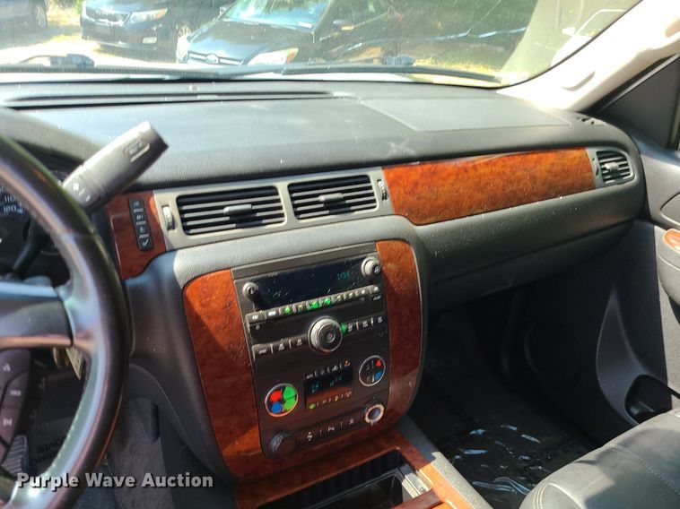 image for item MJ9354 2010 Chevrolet Tahoe  SUV