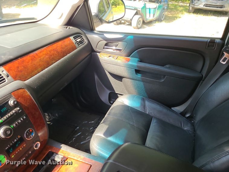 image for item MJ9354 2010 Chevrolet Tahoe  SUV