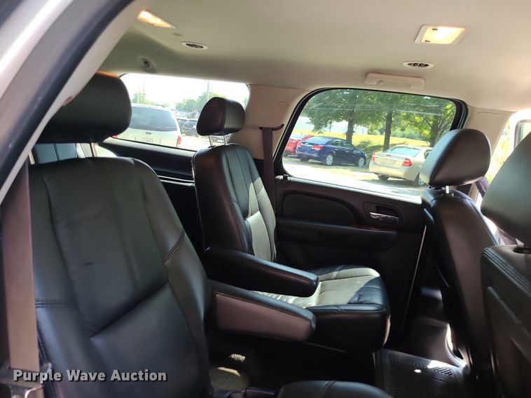 image for item MJ9354 2010 Chevrolet Tahoe  SUV